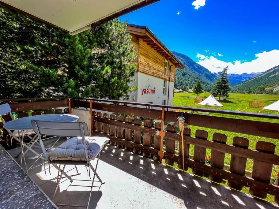 Panorama Apartment For 4 Near Zermatt Теш Екстер'єр фото